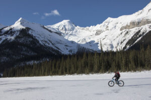 Riding on Maligne Lake - Jasper
