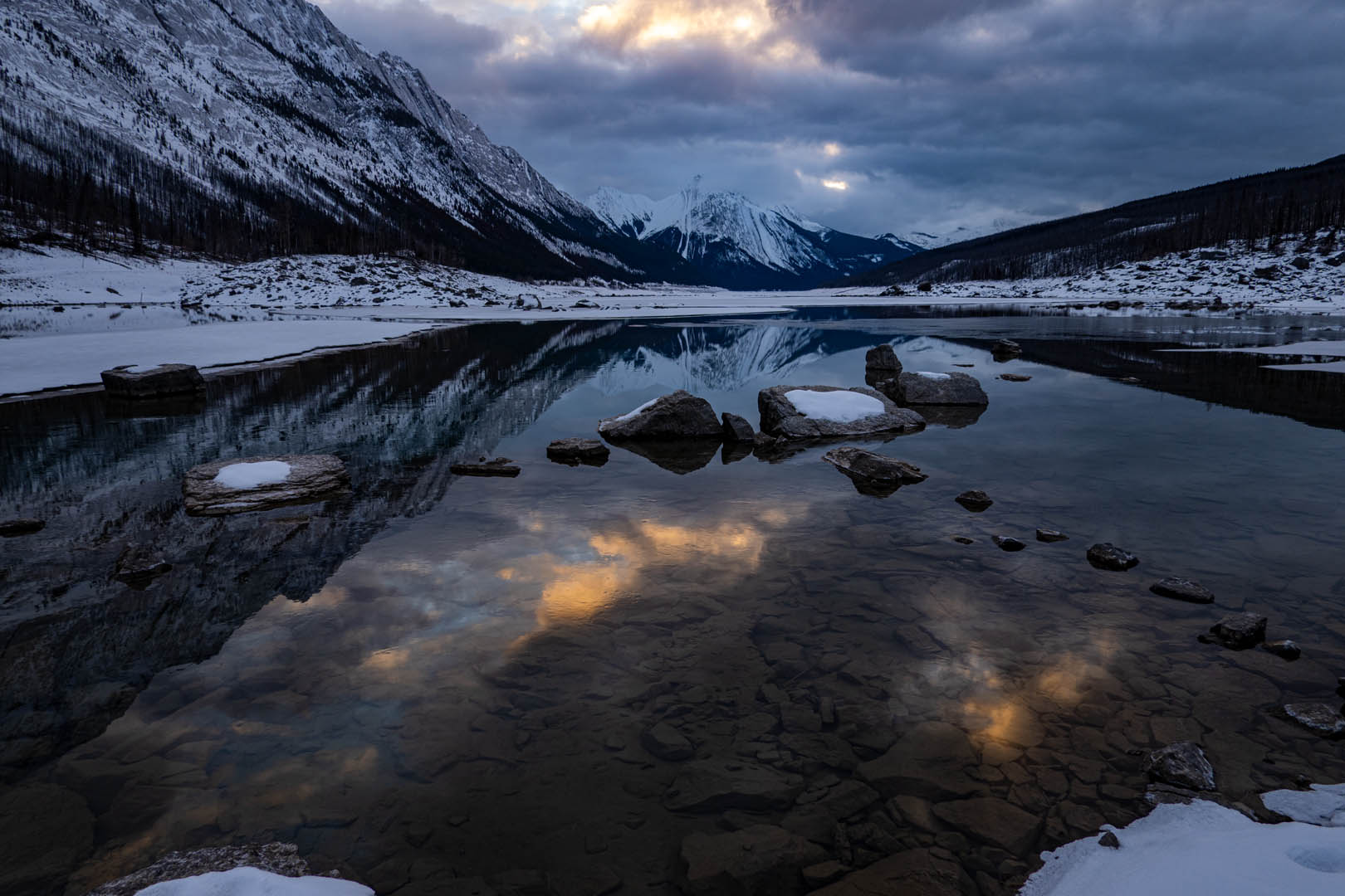 Medicine Lake Autumn - Explore Jasper